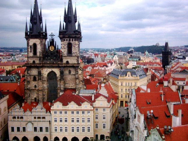 Accomzone.com - Ubytov�n� Praha