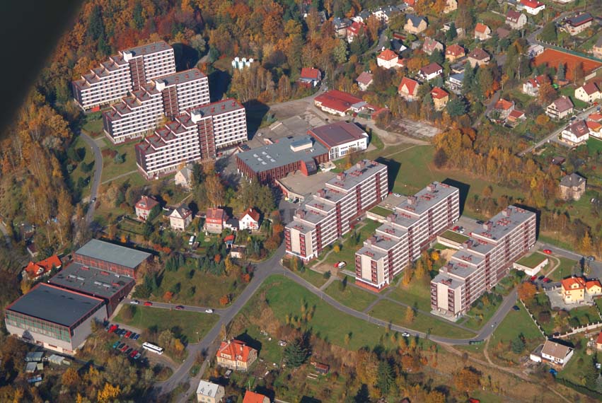 KOLEJE TECHNICK� UNIVERZITY V LIBERCI - HARCOV