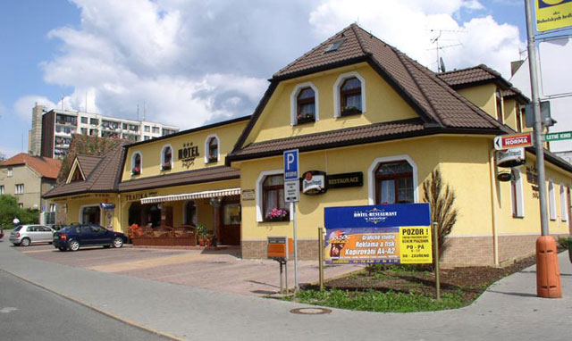 HOTEL - RESTAURANT U VR�TN�CH