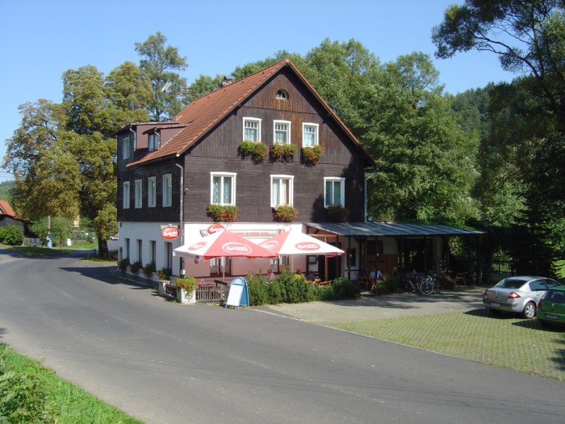 Restaurace a penzion Ve star�m kr�m�