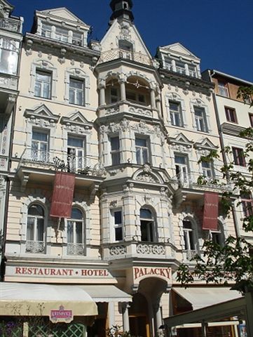 HOTEL PALACK�