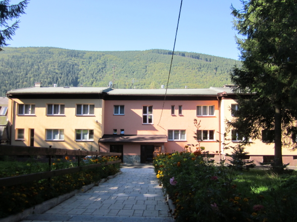 HOTEL-PENZION U P�EHRADY