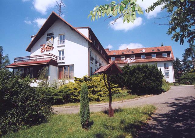 HOTEL ZV�KOV
